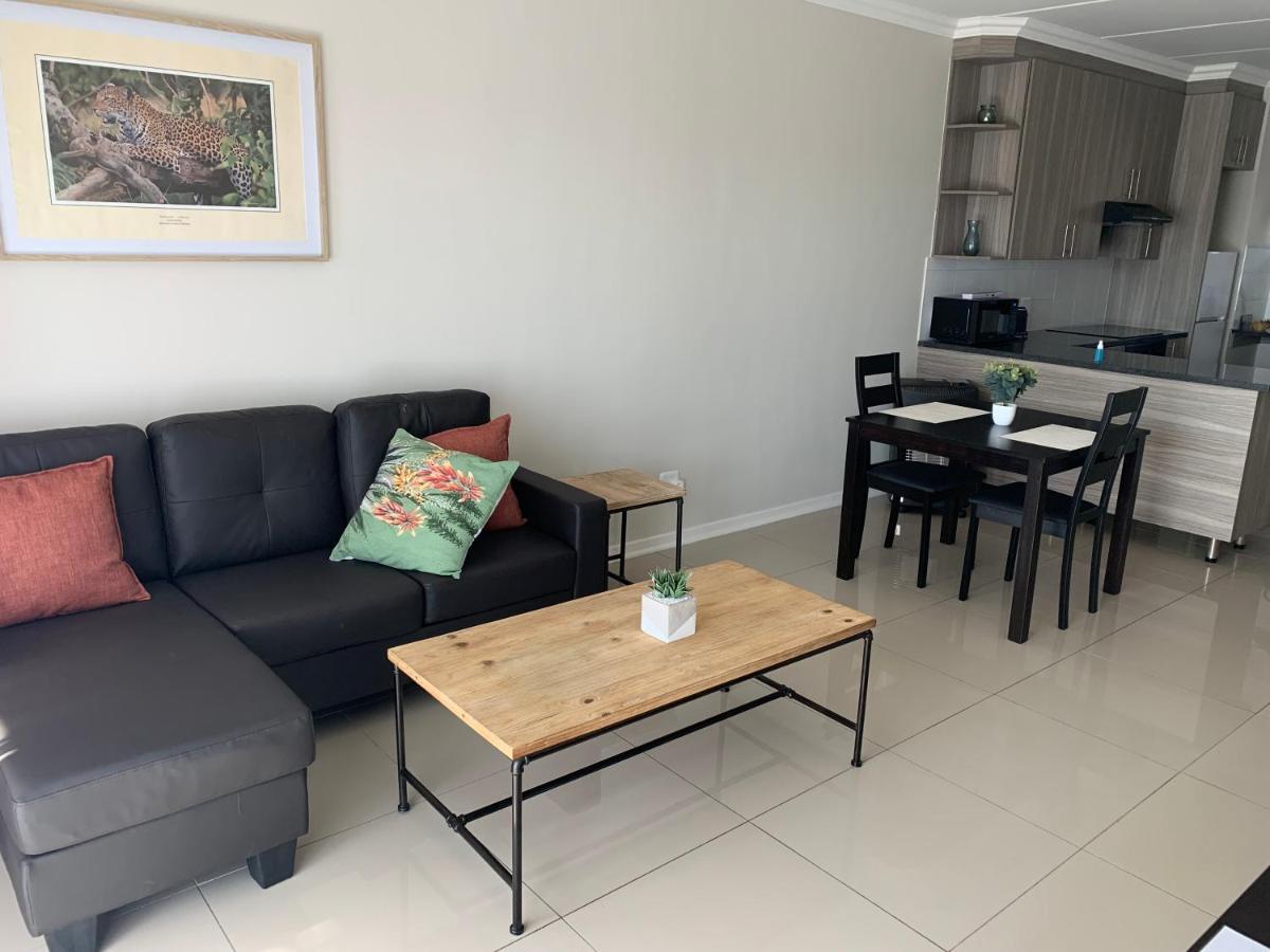 Or Tambo Self Catering Apartments, The Willows بوكسبرغ المظهر الخارجي الصورة