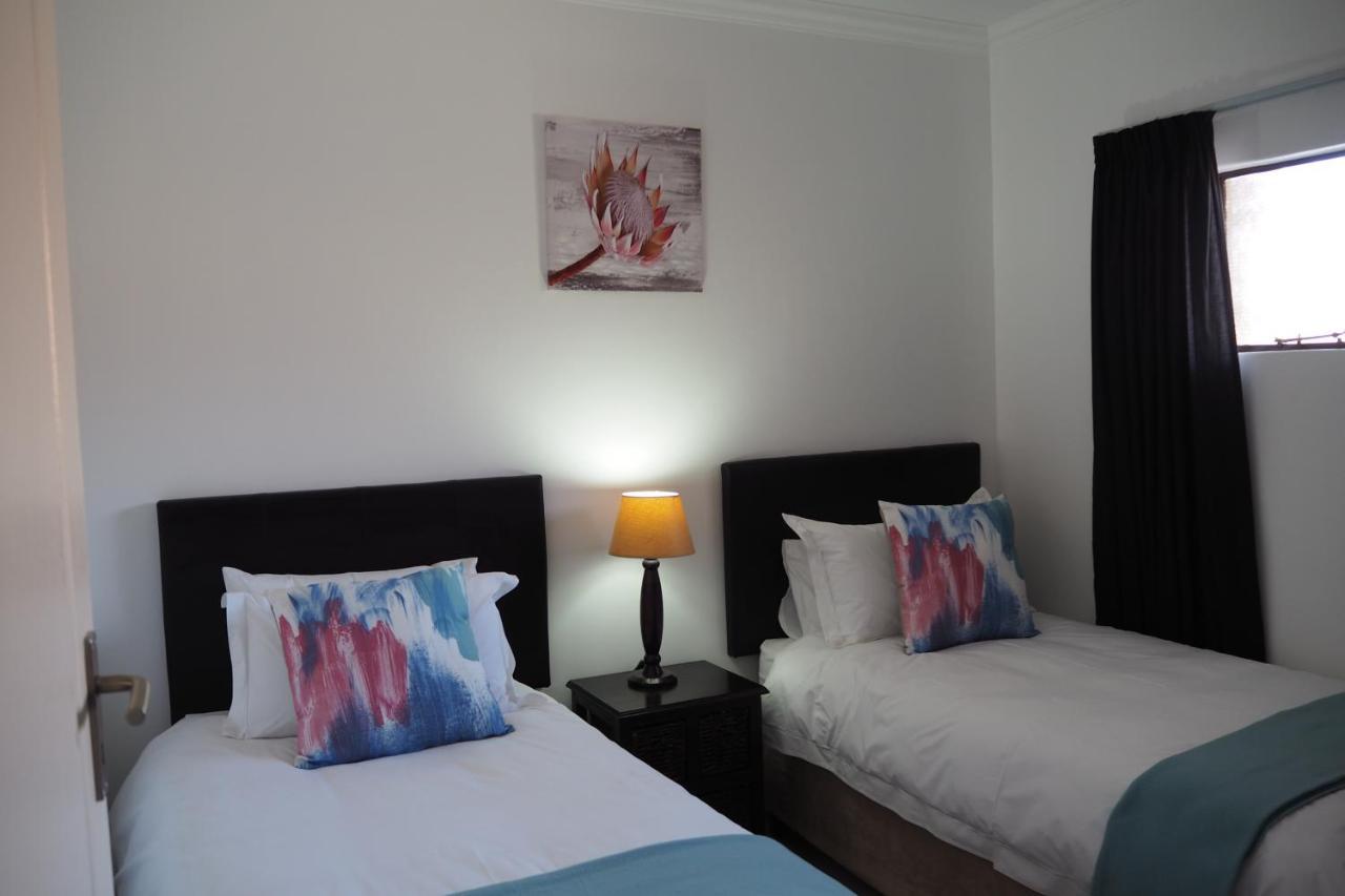 Or Tambo Self Catering Apartments, The Willows بوكسبرغ المظهر الخارجي الصورة