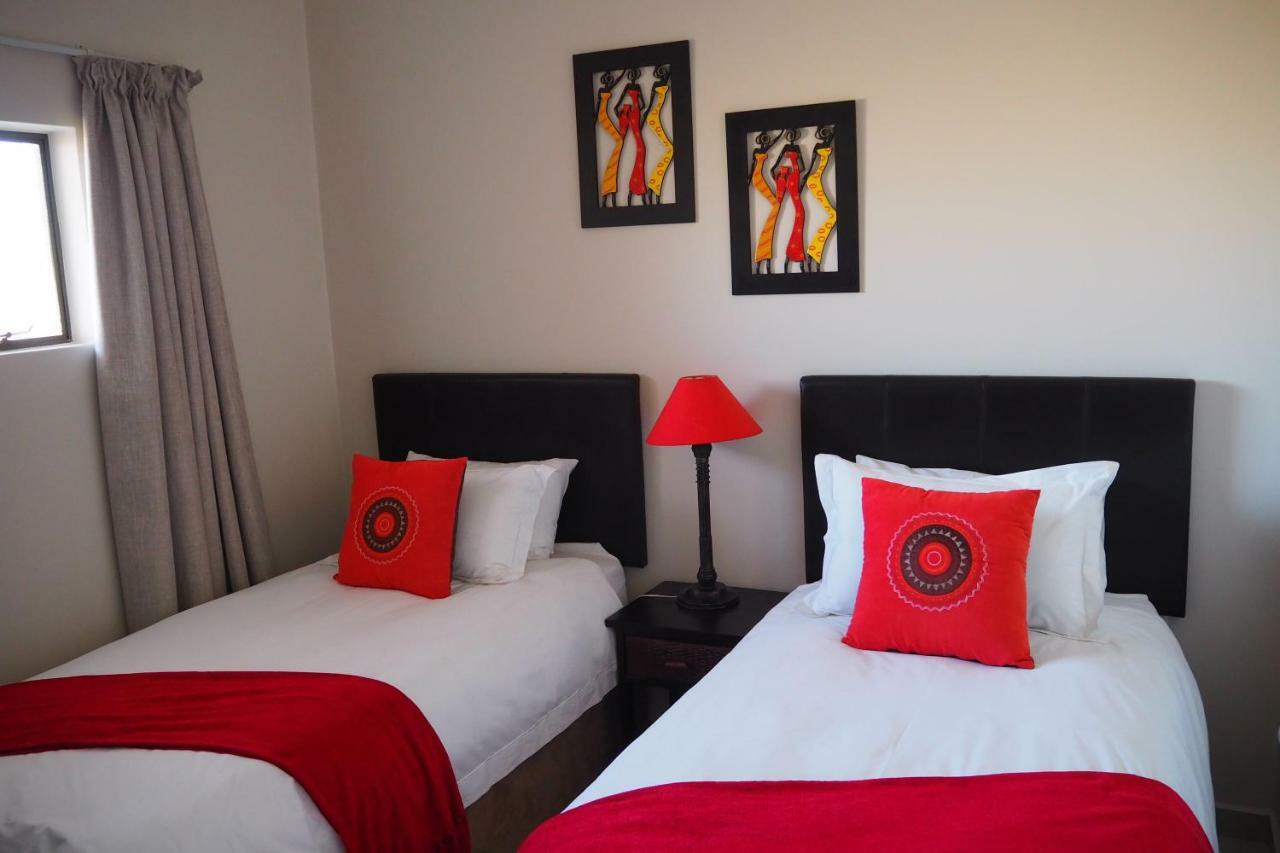Or Tambo Self Catering Apartments, The Willows بوكسبرغ المظهر الخارجي الصورة