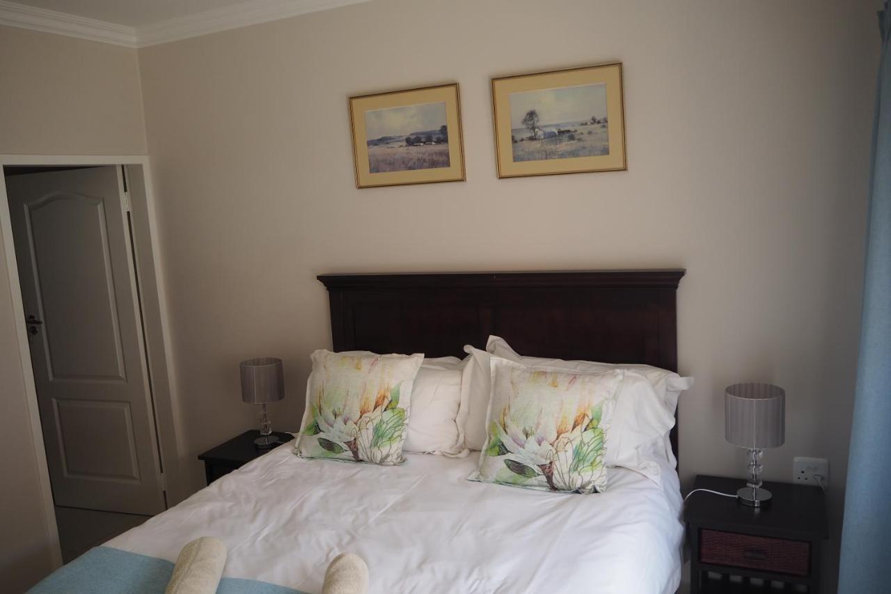Or Tambo Self Catering Apartments, The Willows بوكسبرغ المظهر الخارجي الصورة