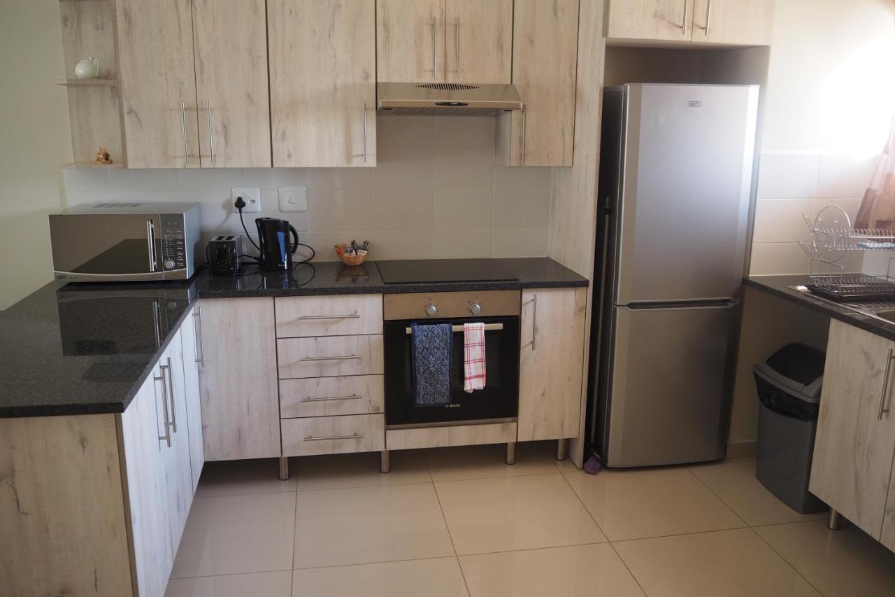 Or Tambo Self Catering Apartments, The Willows بوكسبرغ المظهر الخارجي الصورة